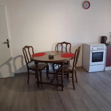 La Maison Des Roses 1-bed House In Genouille Genouille (Vienne)