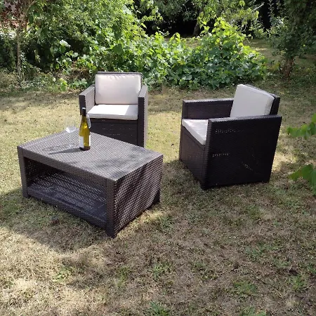 Private-tranquil-peaceful-garden-bbq Ferienhaus *