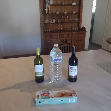 펜션 Private-Tranquil-Peaceful-Garden-Bbq Genouille (Vienne)