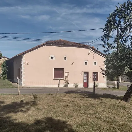 Private-Tranquil-Peaceful-Garden-Bbq Tatil Evi Genouille (Vienne)